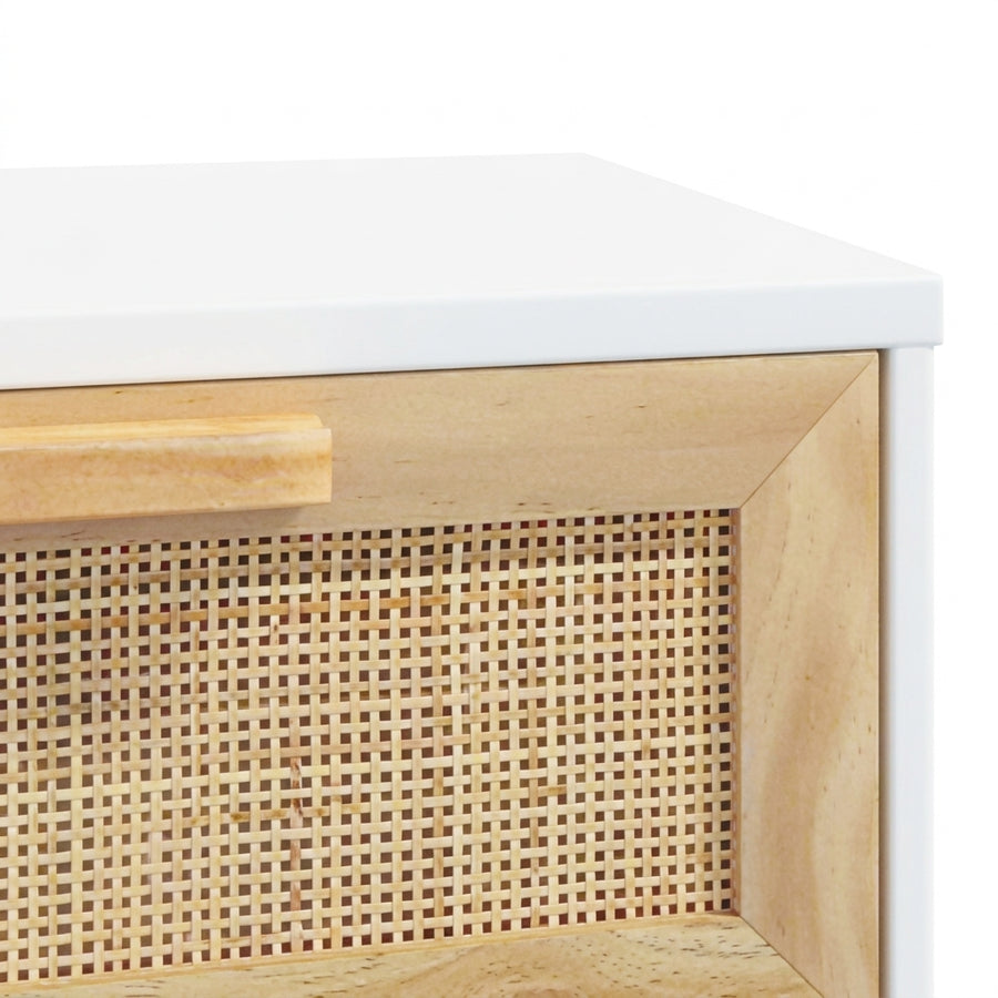 Console blanche en pin massif et rotin naturel