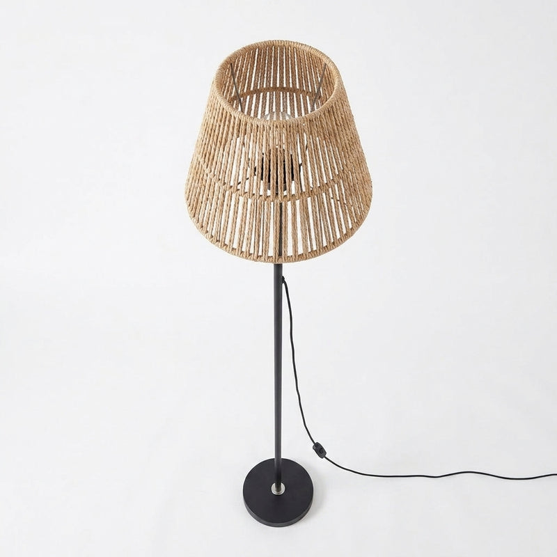 Lampadaire Cannelé en rotin tressé