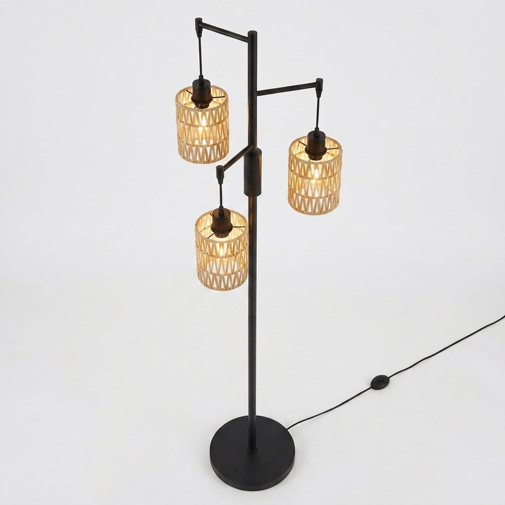 Lampadaire Trio en rotin tressé