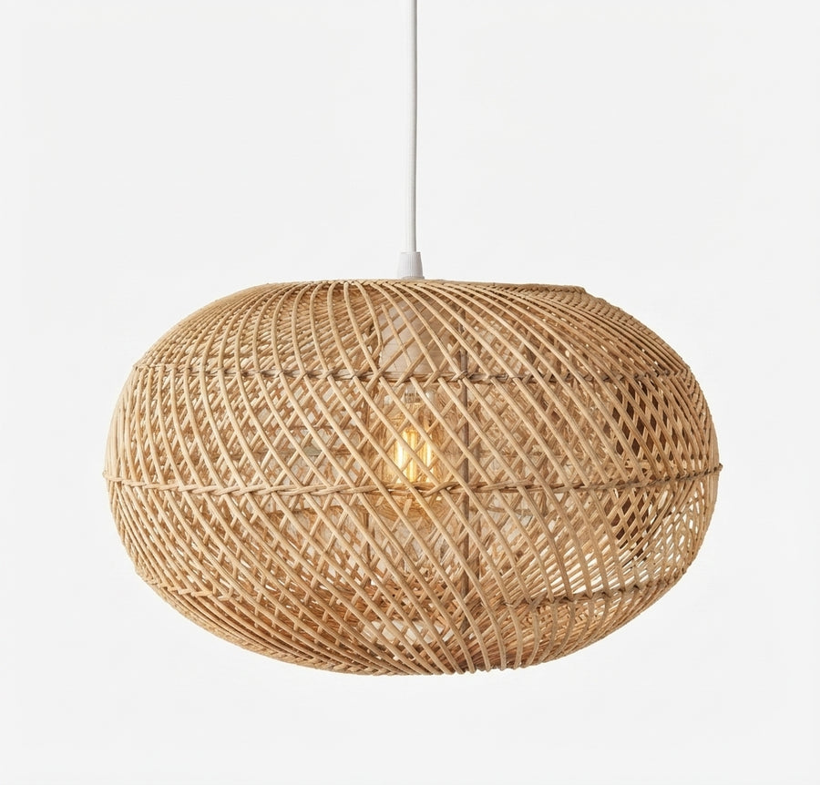Suspension Globe en rotin tressé ajouré