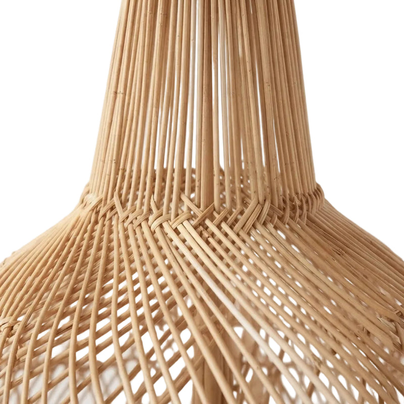 Suspension Dentelle en rotin tressé