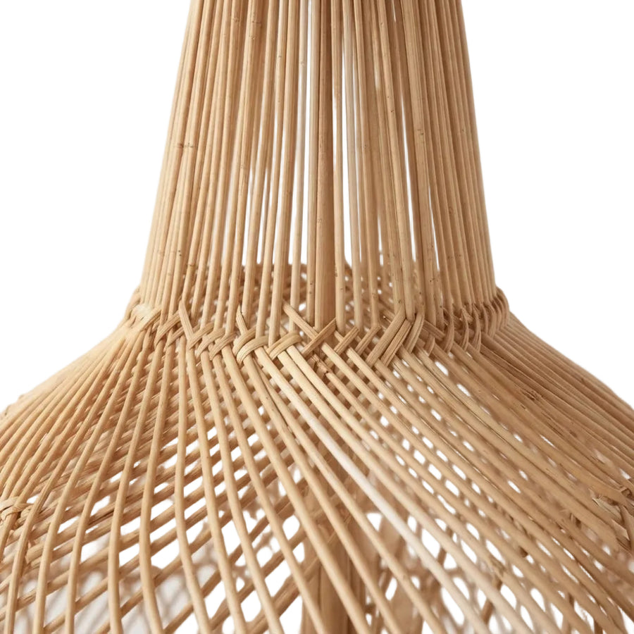 Suspension Dentelle en rotin tressé